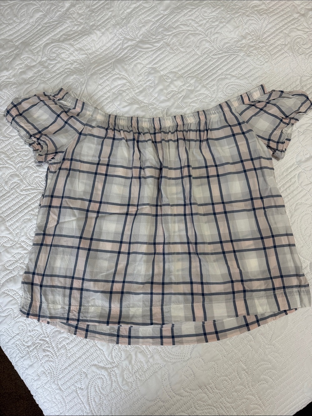 Cloth & Stone Off-Shoulder Plaid Top in Navy and Light Pink
